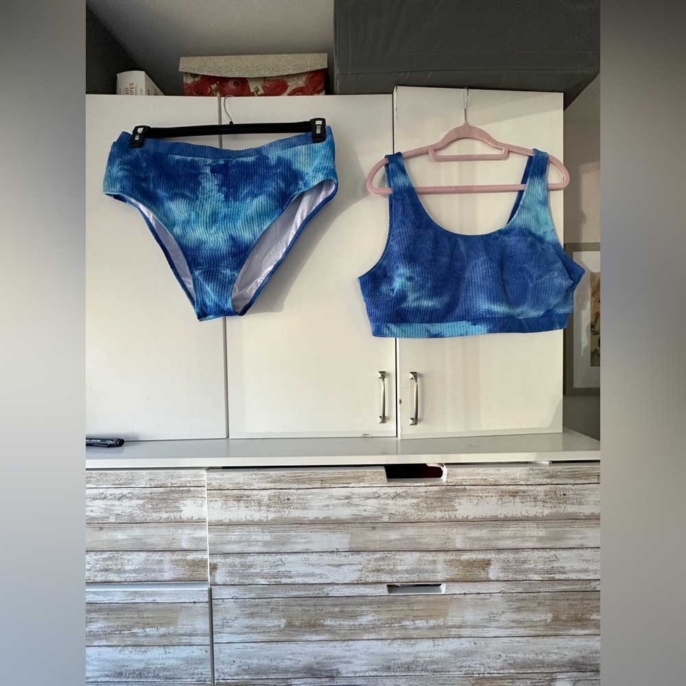 SHEIN Blue Tie Dye Textured Bikini Set 4XL Like New